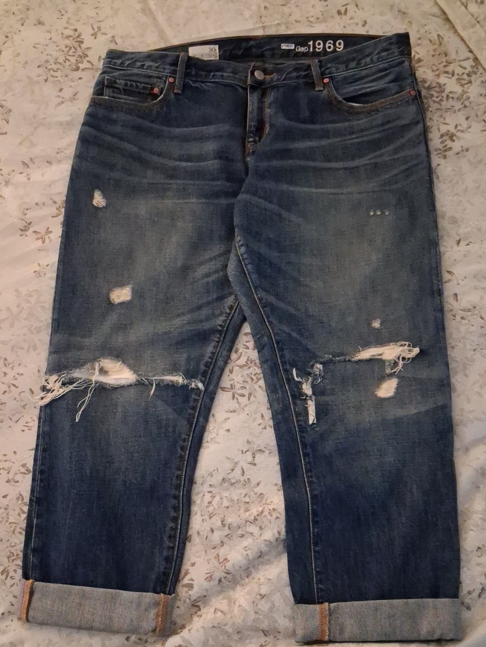 Gap Women's Distressed Roll-Cuff Jeans - Dark Blue